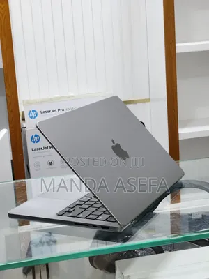 New Laptop Apple MacBook Pro M1 16GB Apple M1 Pro SSD 512GB