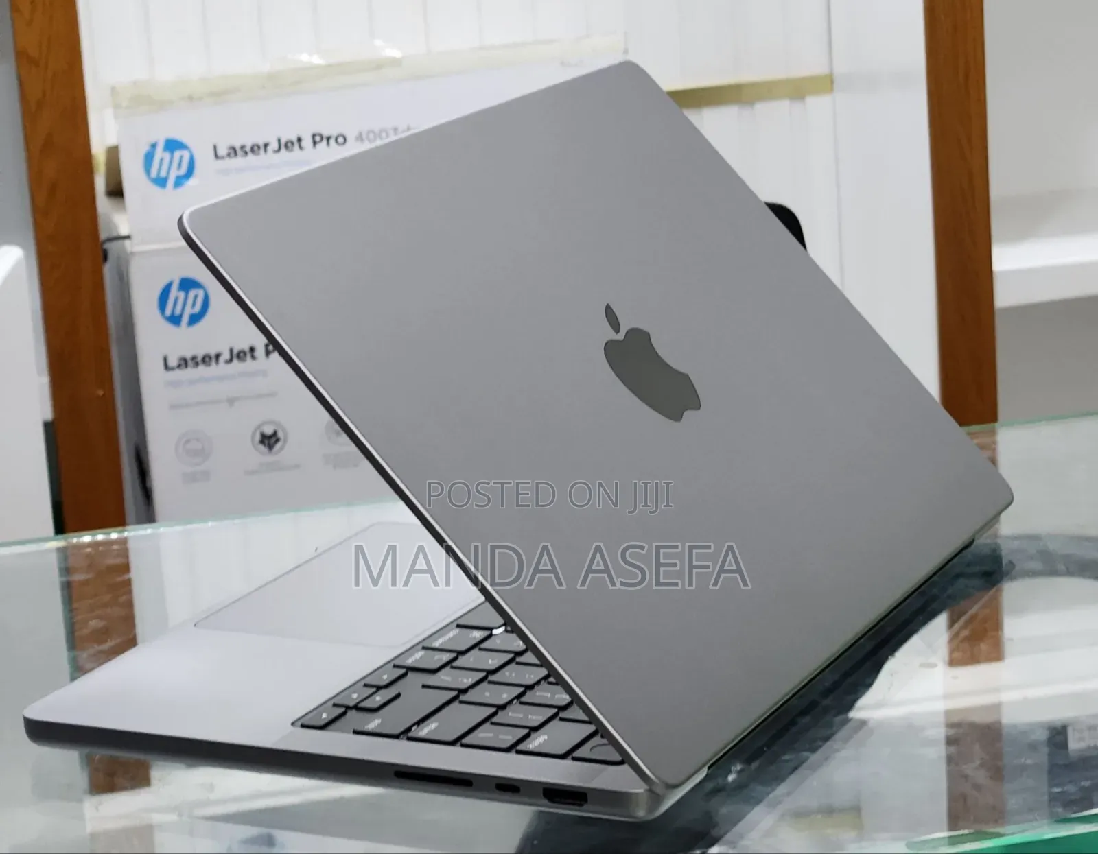 New Laptop Apple MacBook Pro M1 16GB Apple M1 Pro SSD 512GB