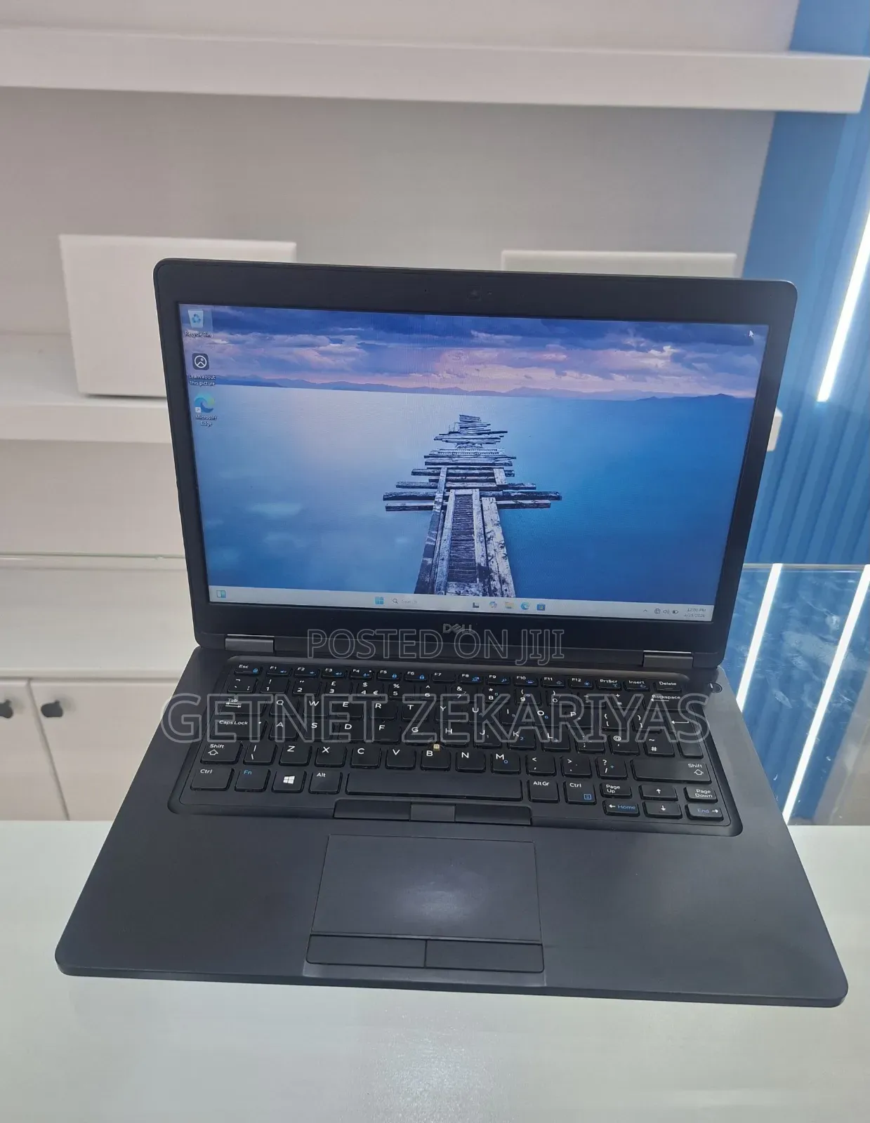 New Laptop Dell Latitude 14 8GB Intel Core i5 SSD 256GB