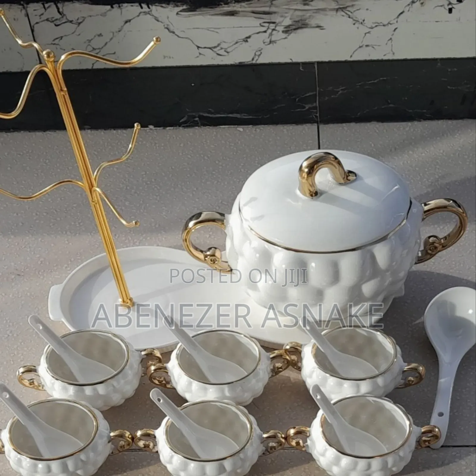 Soup And Porridge Ceramic Bowl With Meatl Stand