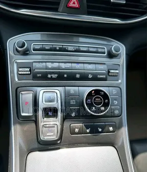 Hyundai Santa Fe Plug-In Hybrid 2023 White