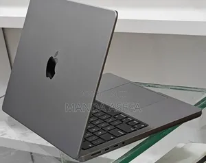 New Laptop Apple MacBook Pro 8GB Apple M3 Pro SSD 512GB