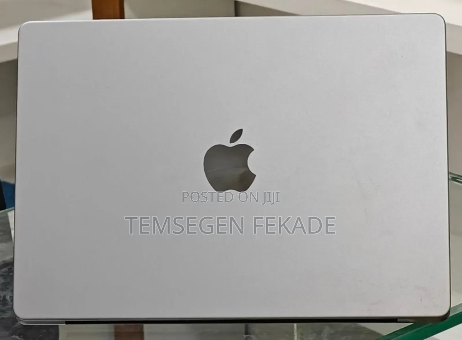 New Laptop Apple MacBook Pro 2023 M3 14-inch 8GB Apple M3 Pro SSD 512GB
