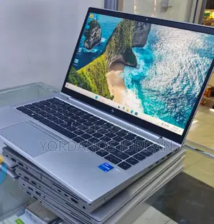 New Laptop HP EliteBook 830 G8 16GB Intel Core i5 SSD 512GB