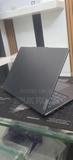 New Laptop Lenovo ThinkPad Yoga 16GB Intel Core i7 SSD 512GB