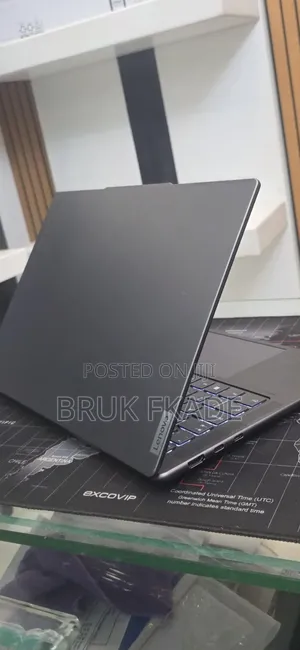 New Laptop Lenovo ThinkPad Yoga 16GB Intel Core i7 SSD 512GB