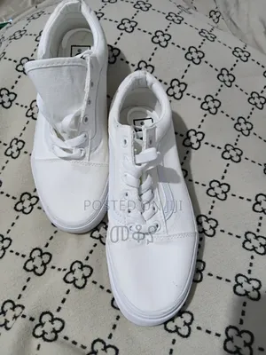 ኦርጅናል ጫማዎችን በተመጣጣኝ ዋጋ