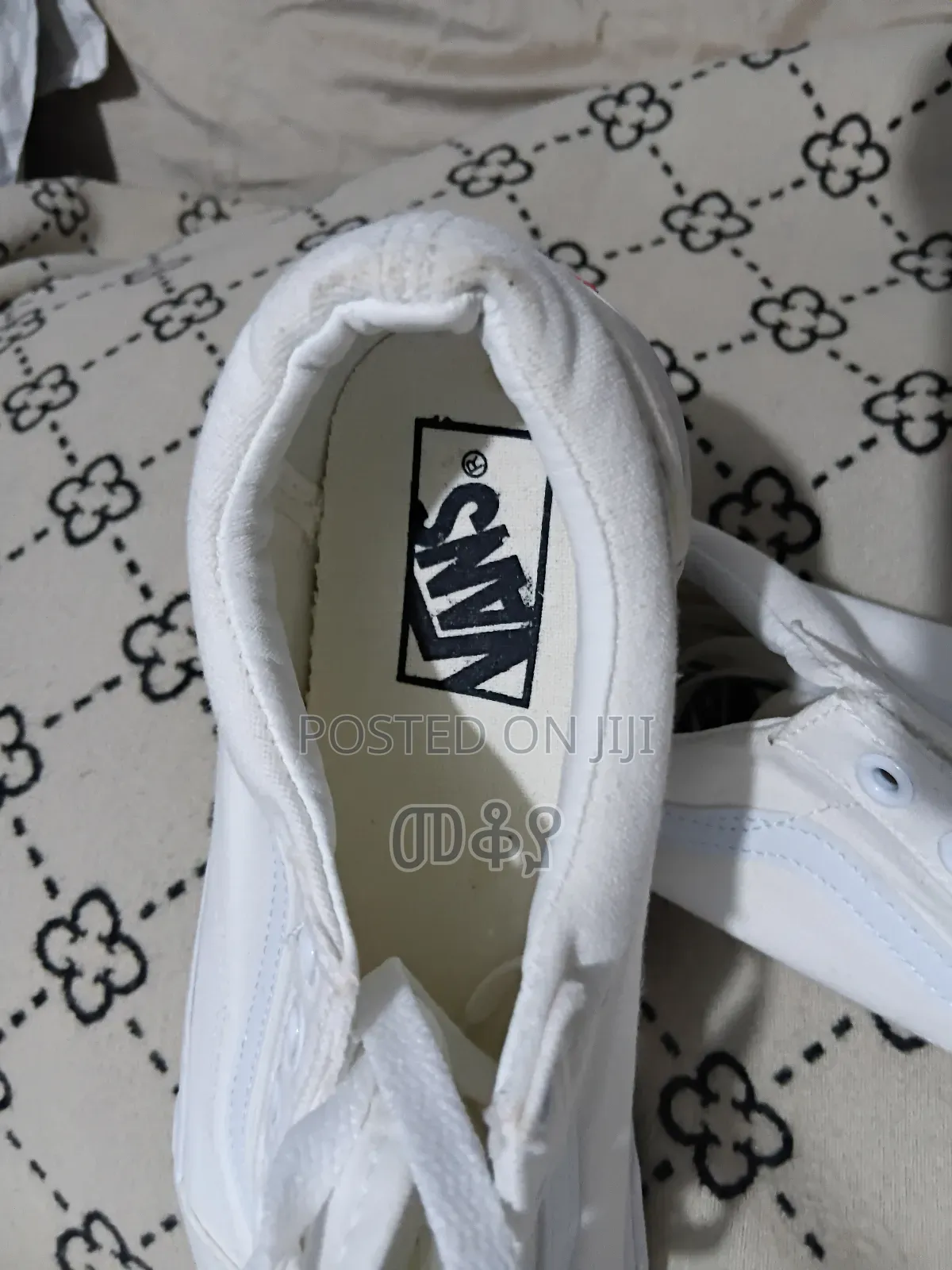 ኦርጅናል ጫማዎችን በተመጣጣኝ ዋጋ