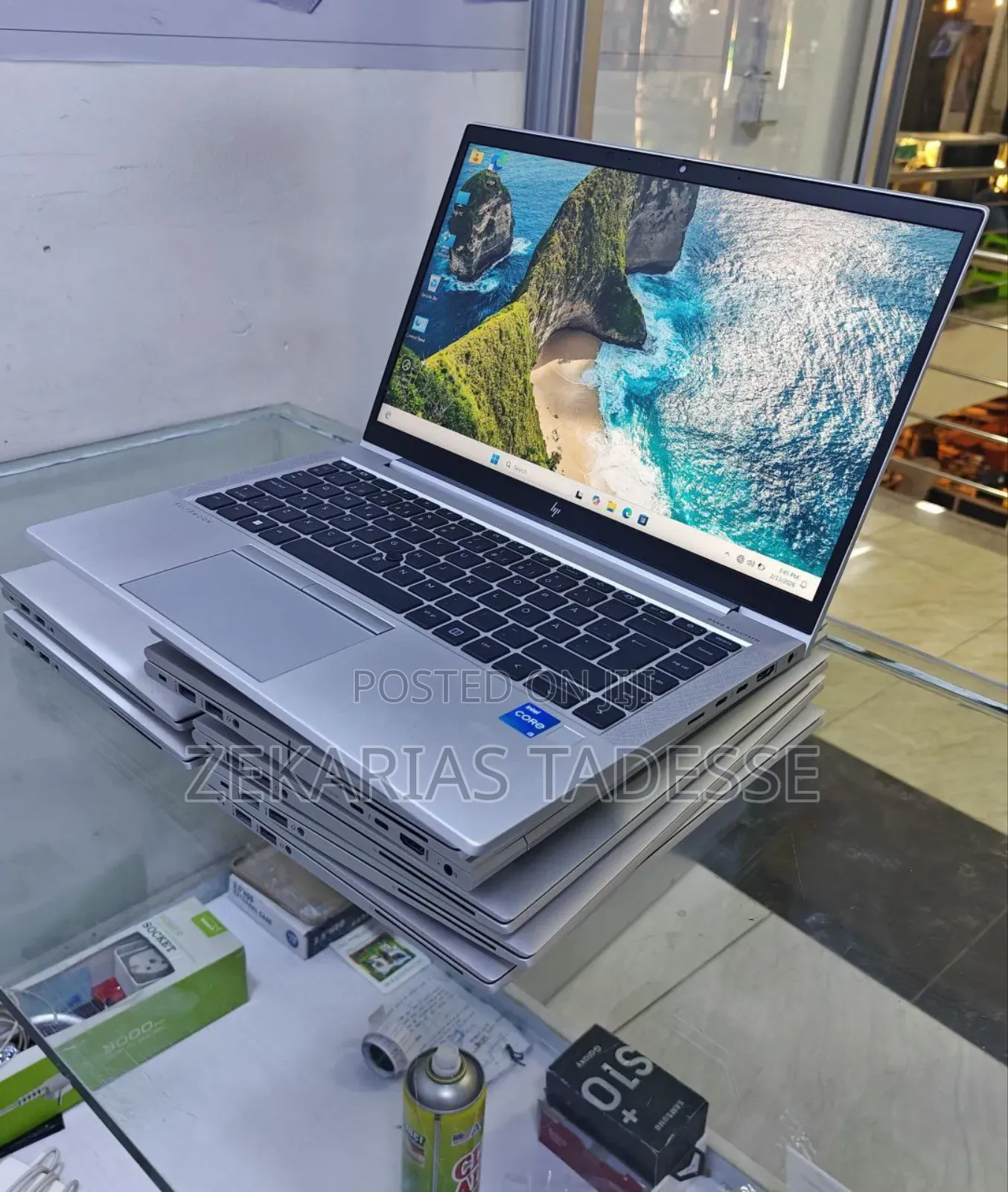 New Laptop HP EliteBook 830 G8 16GB Intel Core i5 SSD 512GB