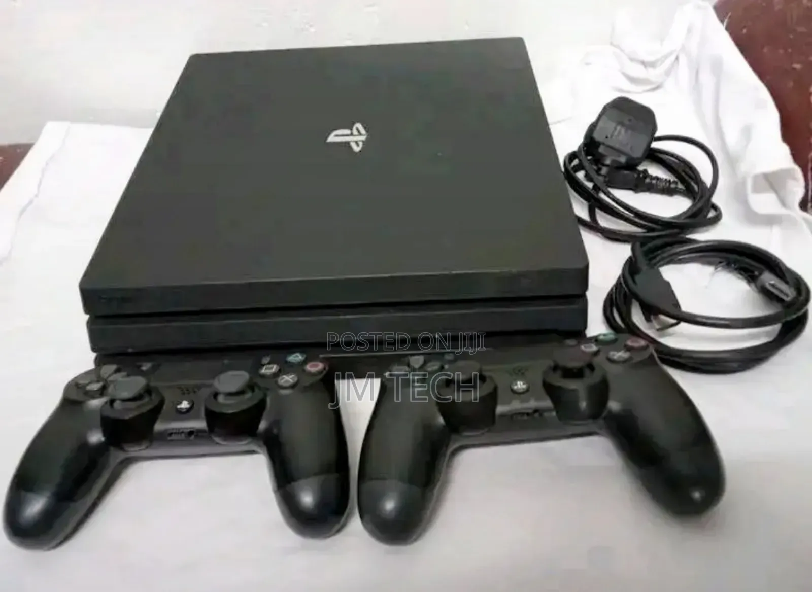 ከ 20 Game በላይ የተጫነበት Playstation 4 Pro
