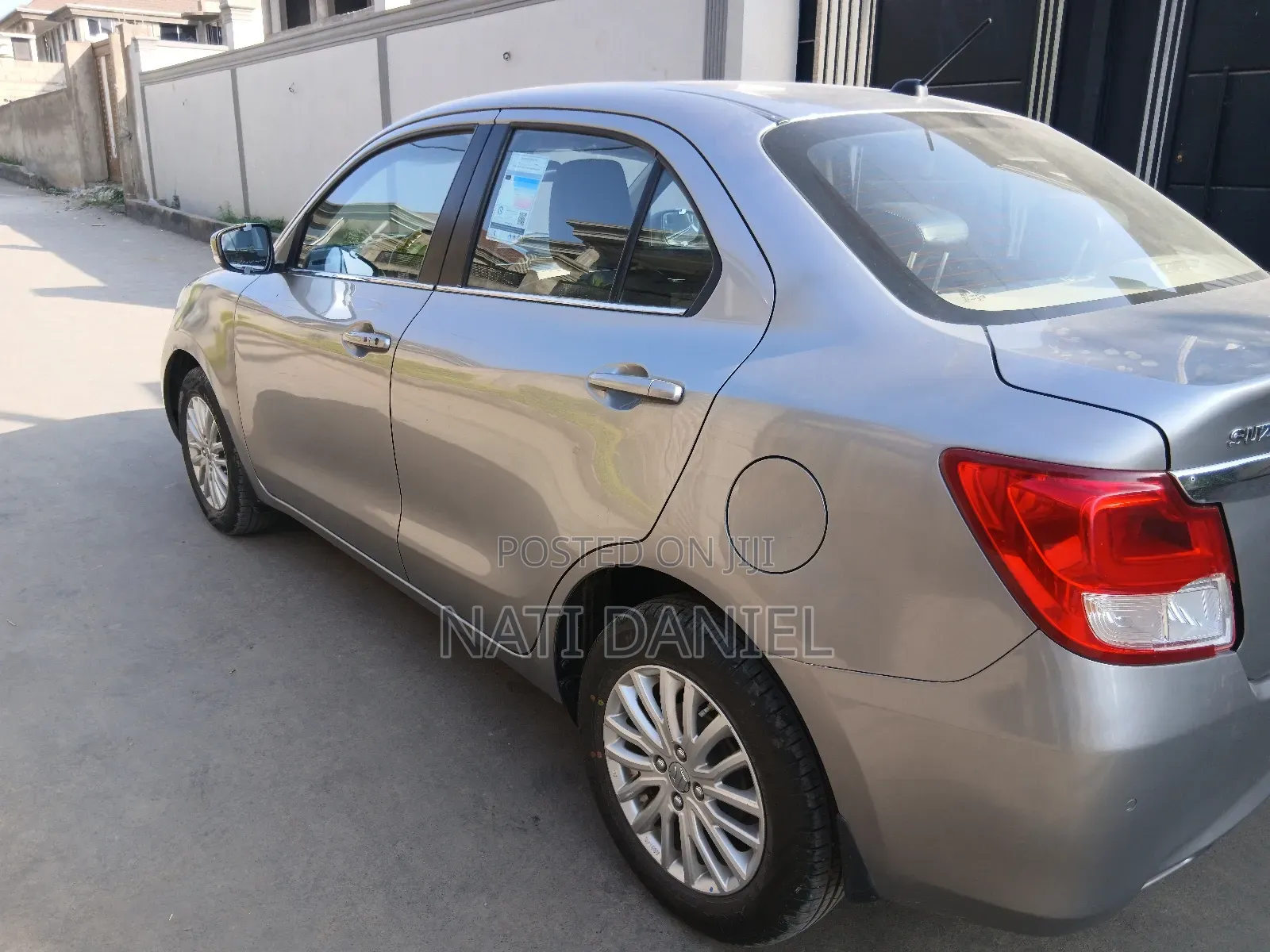 Suzuki Dzire 2022 Silver