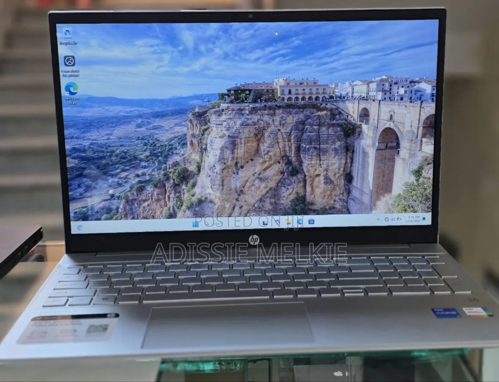 New Laptop HP Pavilion 15 8GB Intel Core i5 SSD 512GB