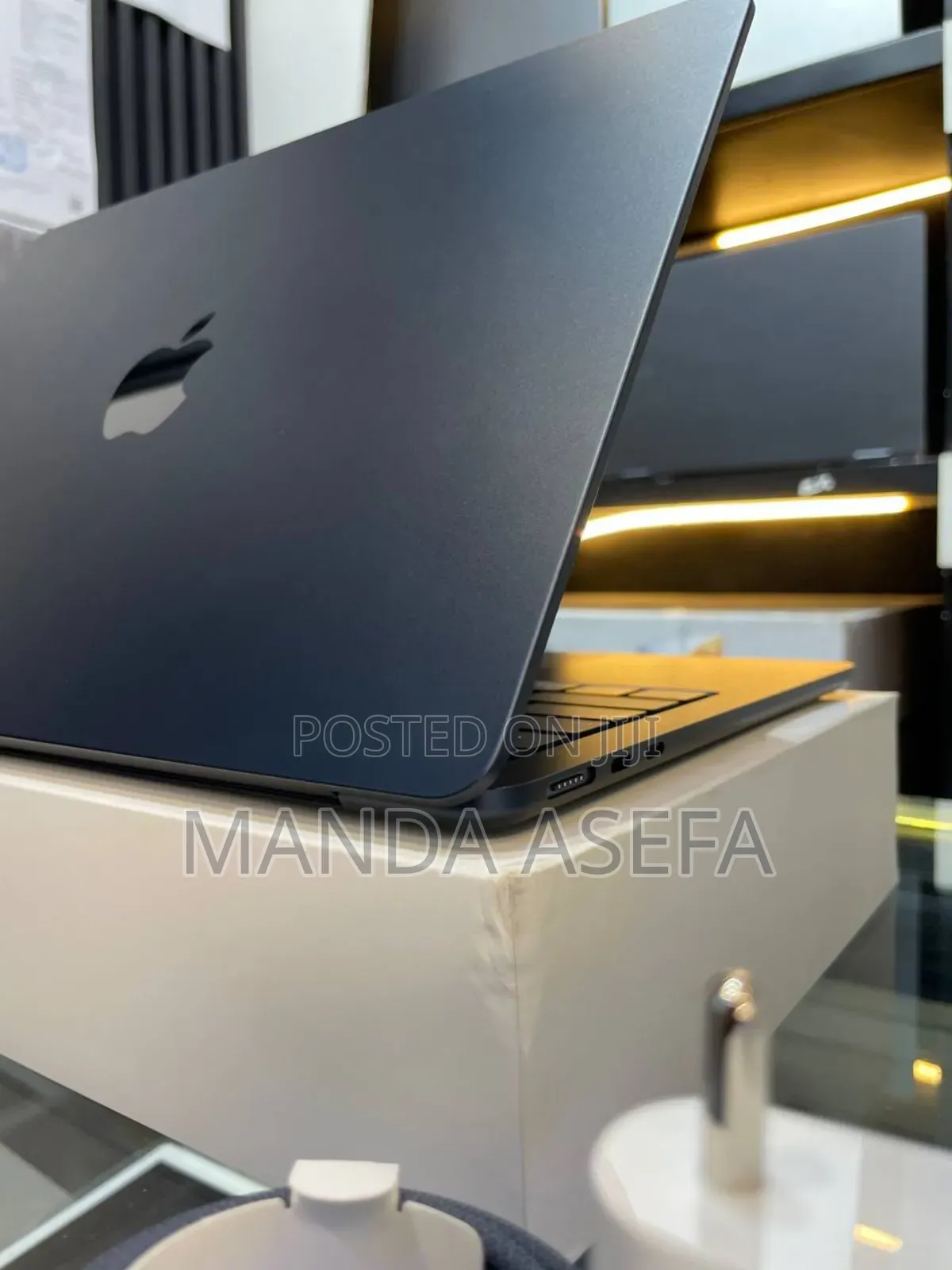 New Laptop Apple MacBook Air 16GB Apple M4 SSD 512GB