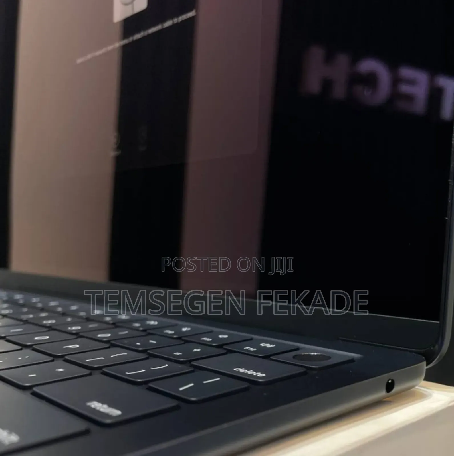 New Laptop Apple MacBook Air 2025 M4 13-inch 16GB Apple M4 SSD 512GB