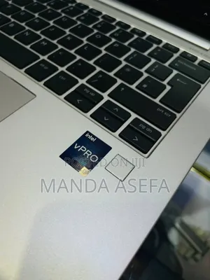 New Laptop HP EliteBook x360 1040 G9 16GB Intel Core i7 SSD 512GB