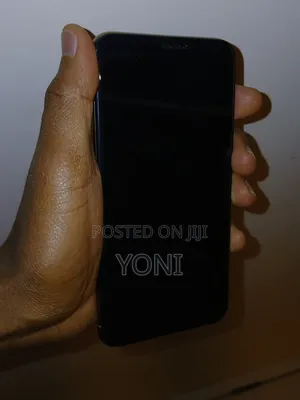 New Apple iPhone XS Max 256 GB Gold