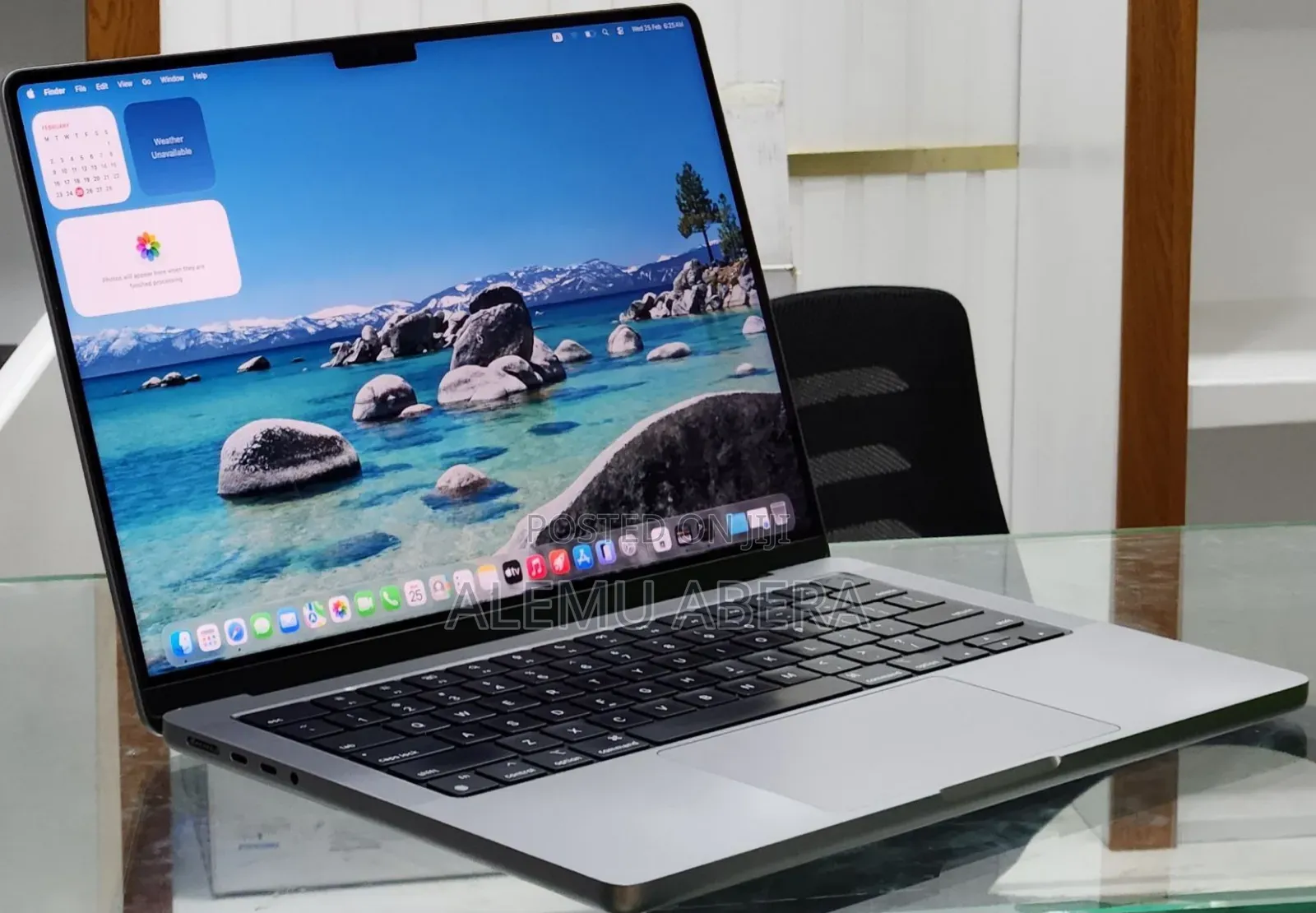 New Laptop Apple MacBook Pro M1 16GB Apple M1 Pro SSD 512GB