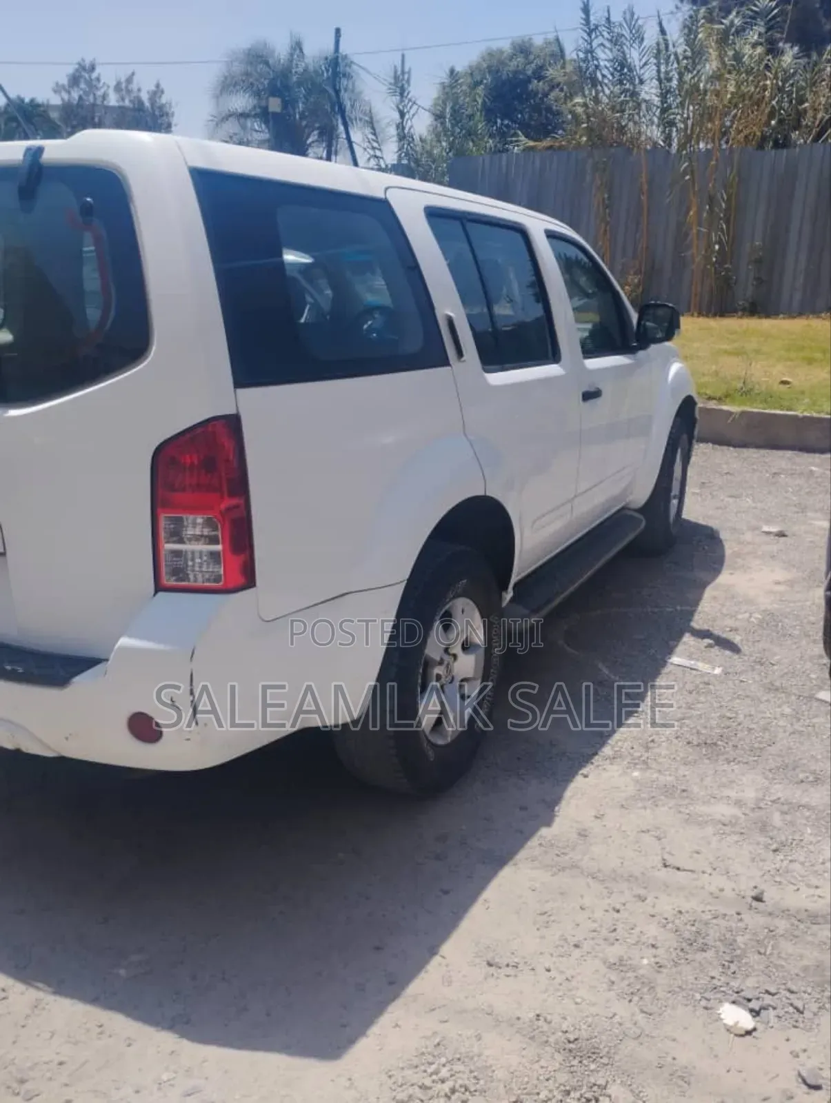 Nissan Pathfinder 2014 White