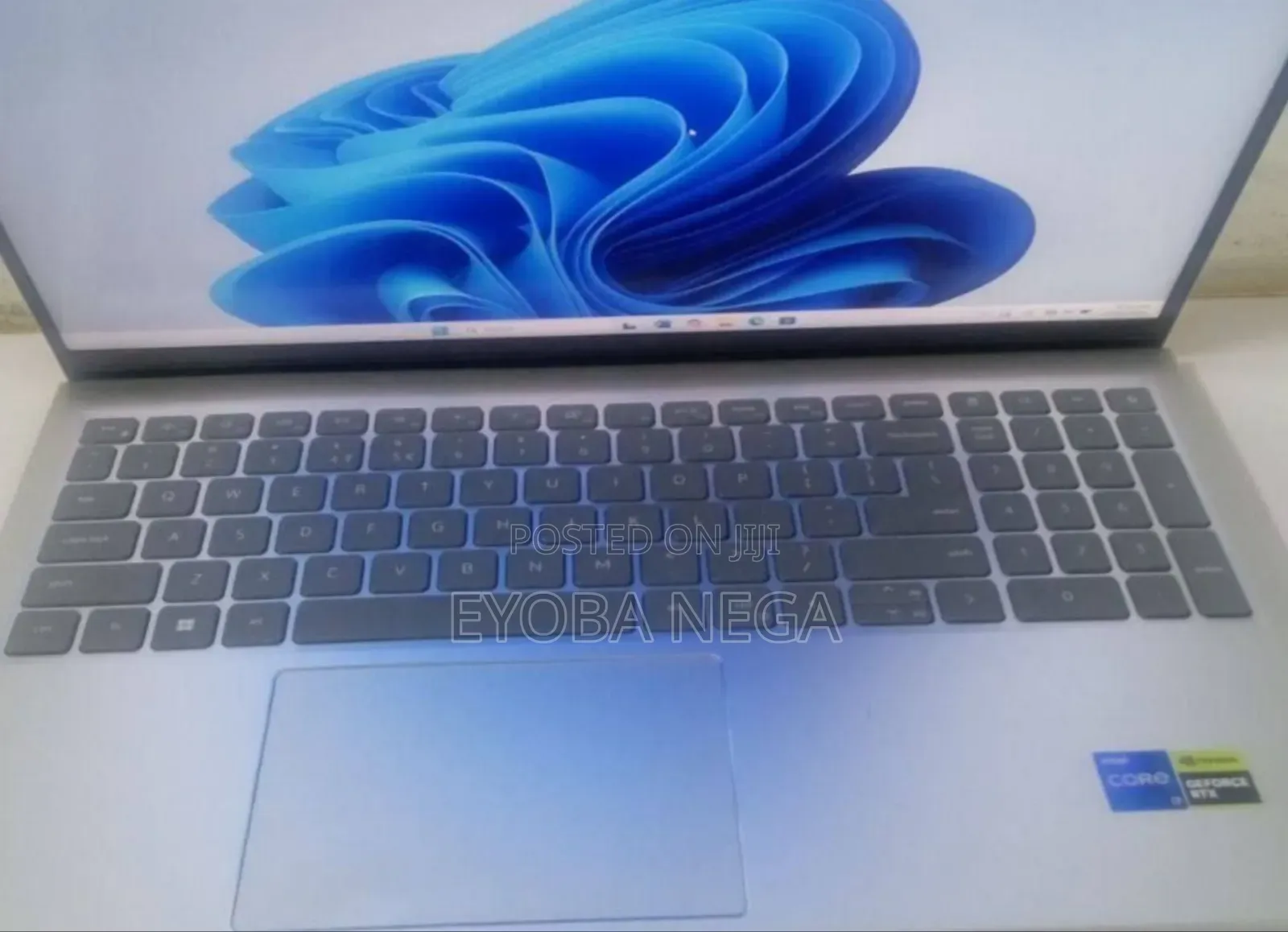 New Laptop Dell Inspiron 15 16GB Intel Core i7 SSD 512GB