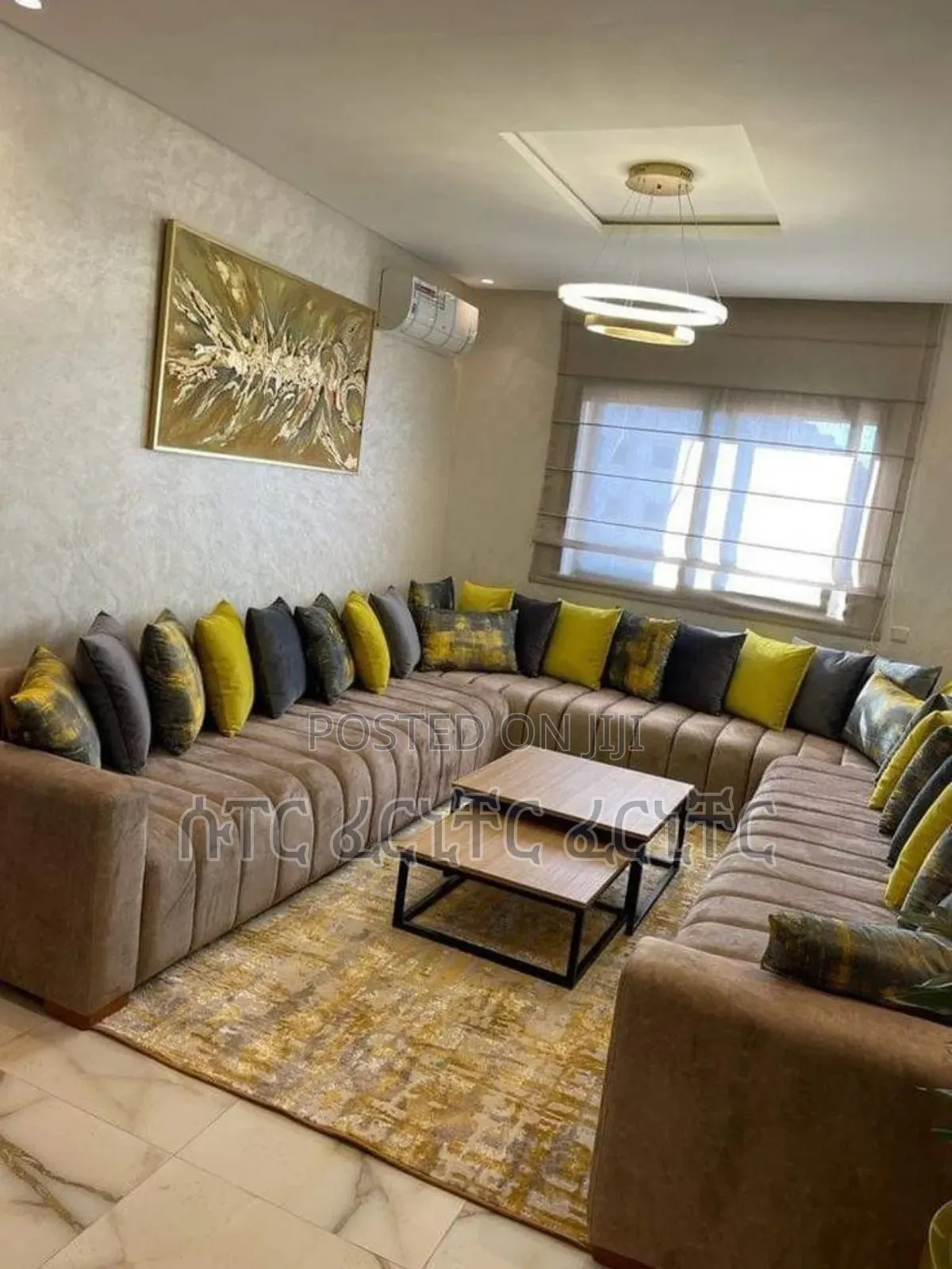 Goodly Arebiyan Mejlis With Teble