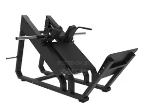 Hack Squat Machine