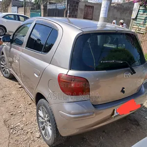 Toyota Yaris 1.4 2002 Gray