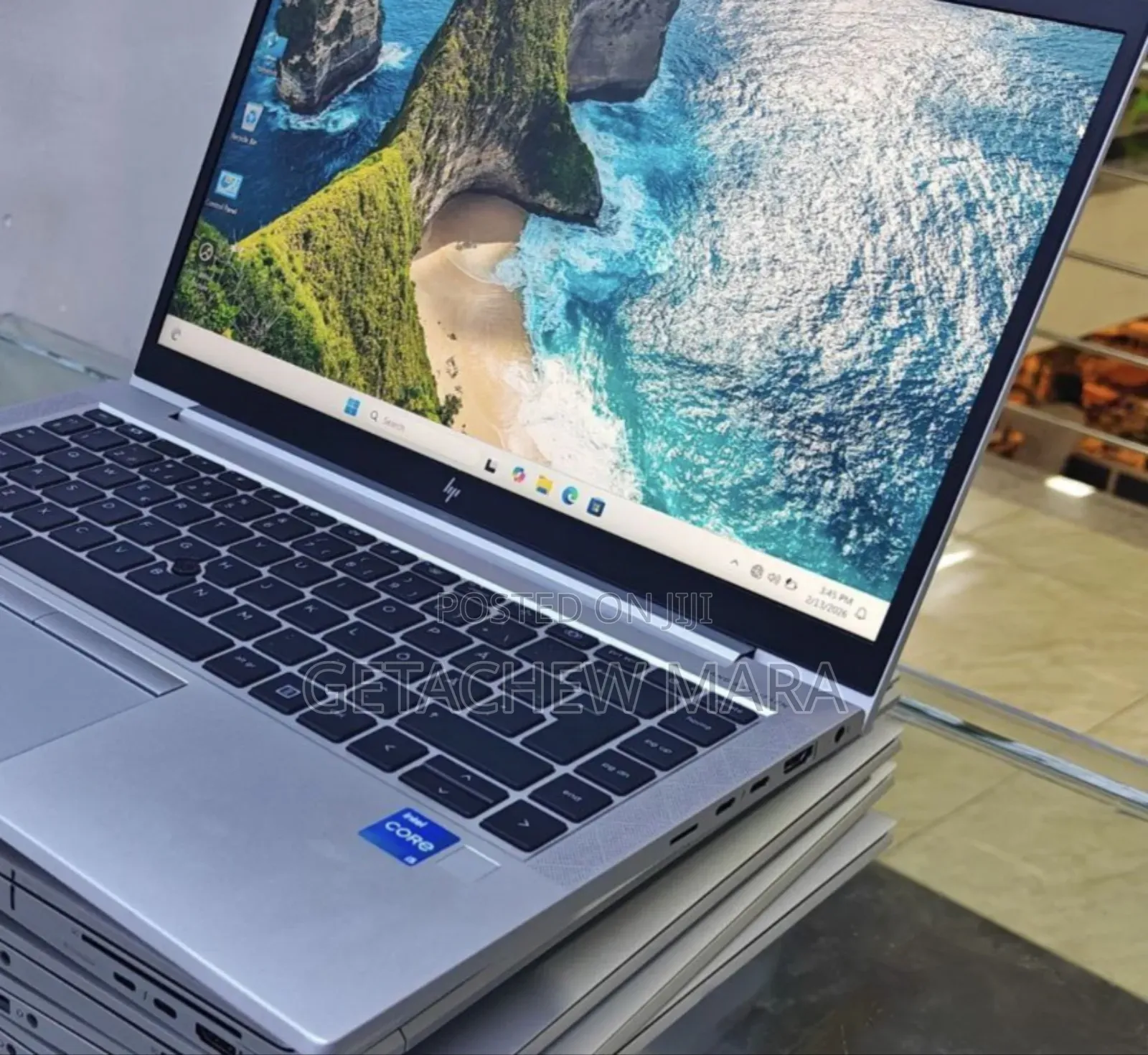 New Laptop HP EliteBook 830 G8 16GB Intel Core i5 SSD 512GB