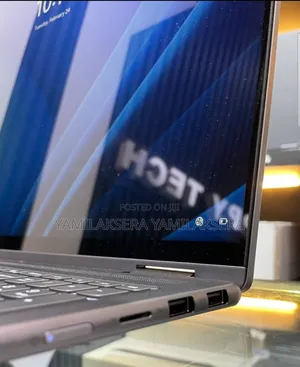 New Laptop Lenovo Yoga 7i 16GB Intel Core Ultra 7 SSD 1T
