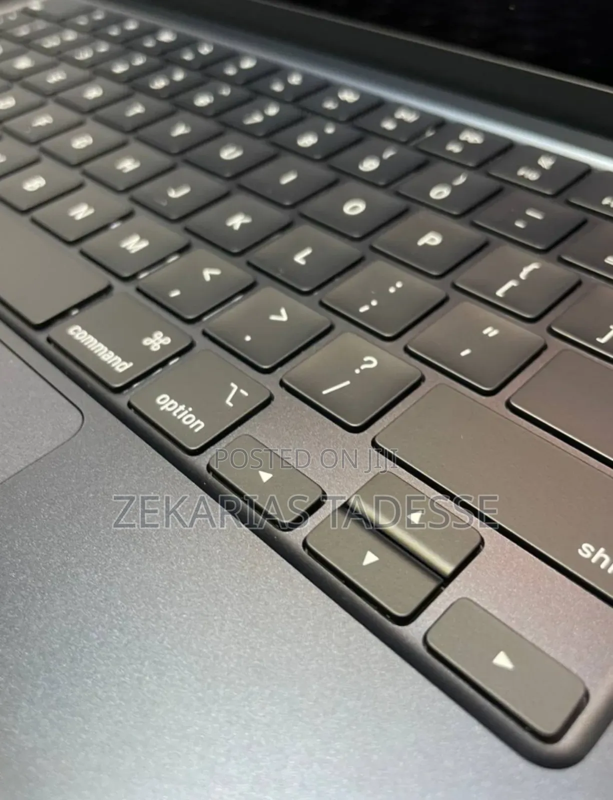 New Laptop Apple MacBook Air 2025 M4 13-inch 16GB Apple M4 SSD 512GB