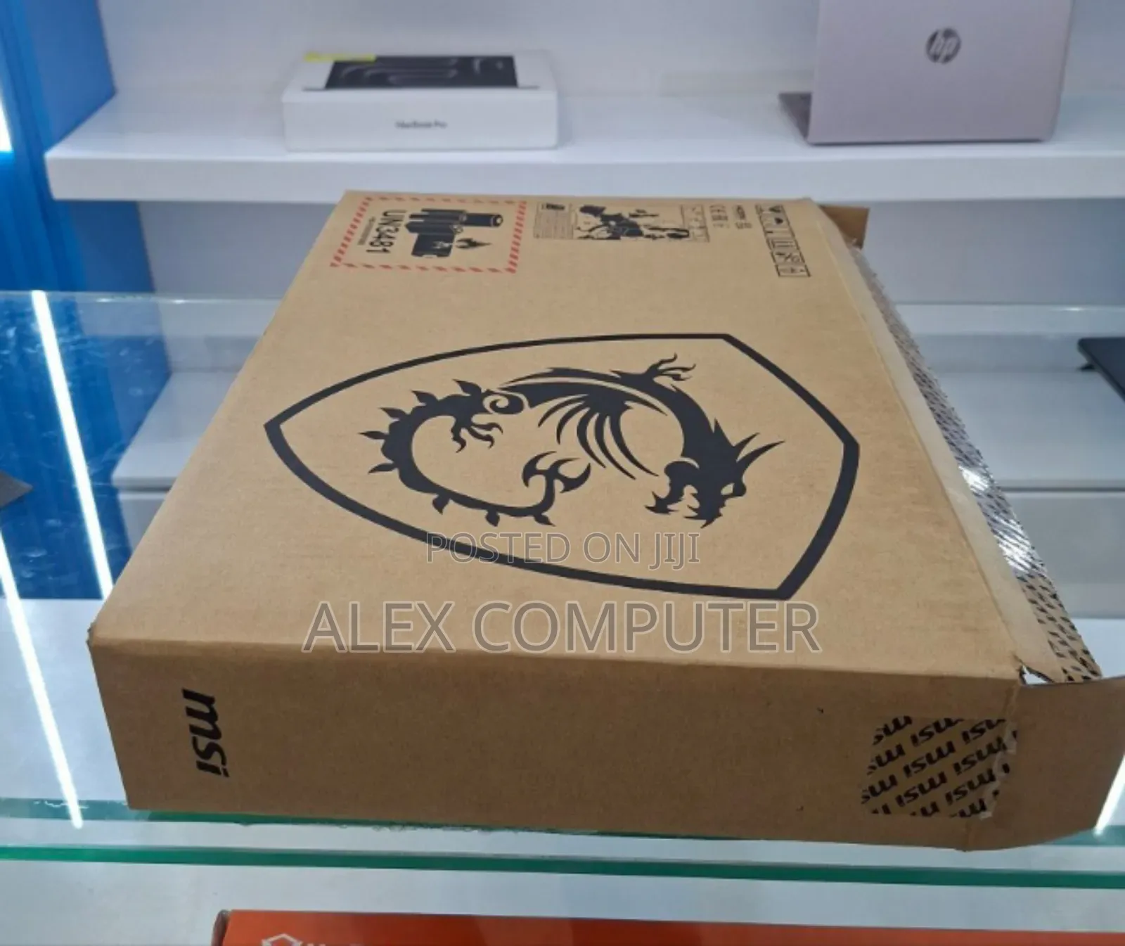 New Laptop MSI Cyborg 15 16GB Intel Core i7 SSD 1T