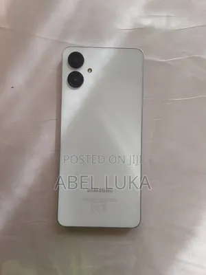 New Samsung Galaxy A06 128 GB White