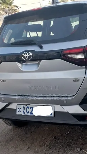 Toyota Raize 2022 Silver