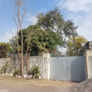 4bdrm House in Oromia, East Shewa for sale