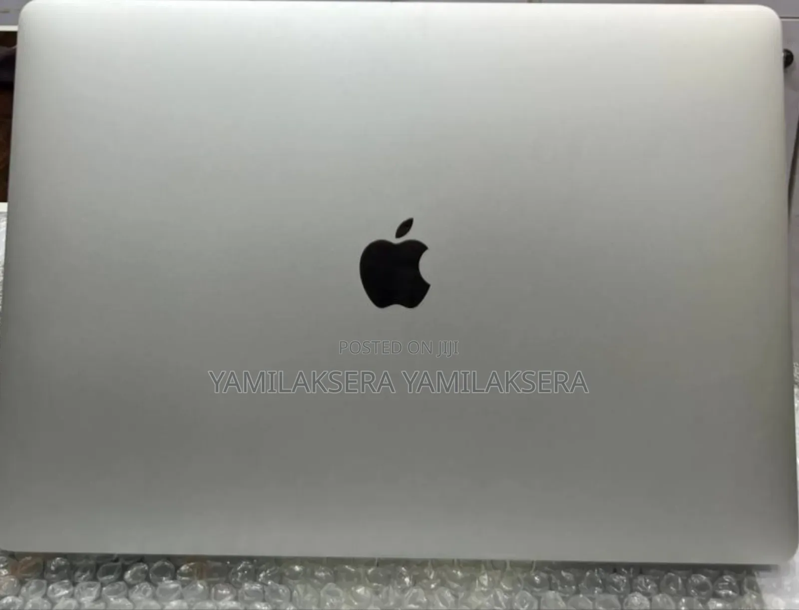 New Laptop Apple MacBook Pro 2018 16GB Intel Core i7 SSD 256GB