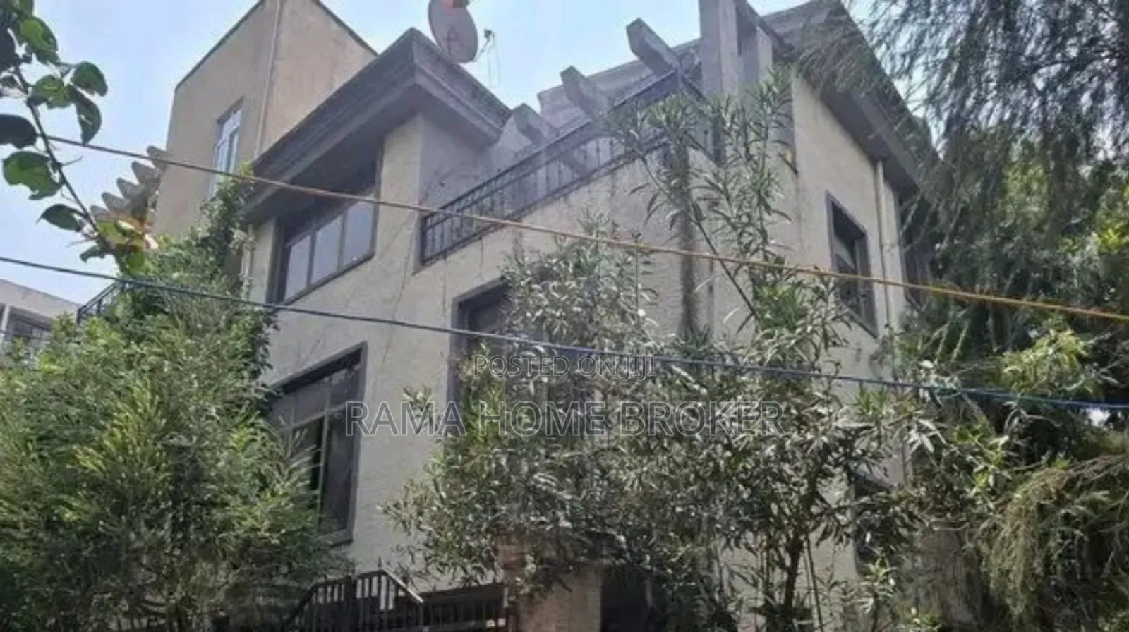 Furnished 3bdrm Apartment in ጋርመንት, Yeka for sale