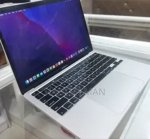 New Laptop Apple MacBook Pro 2020 8GB Intel Core i5 SSD 256GB