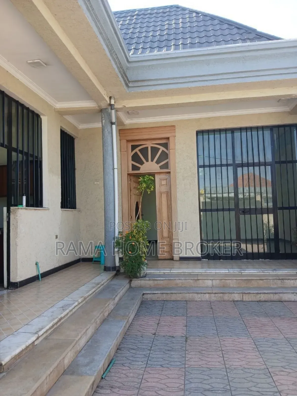 Furnished 3bdrm Villa in አያት መብራት ሃይል, Yeka for sale