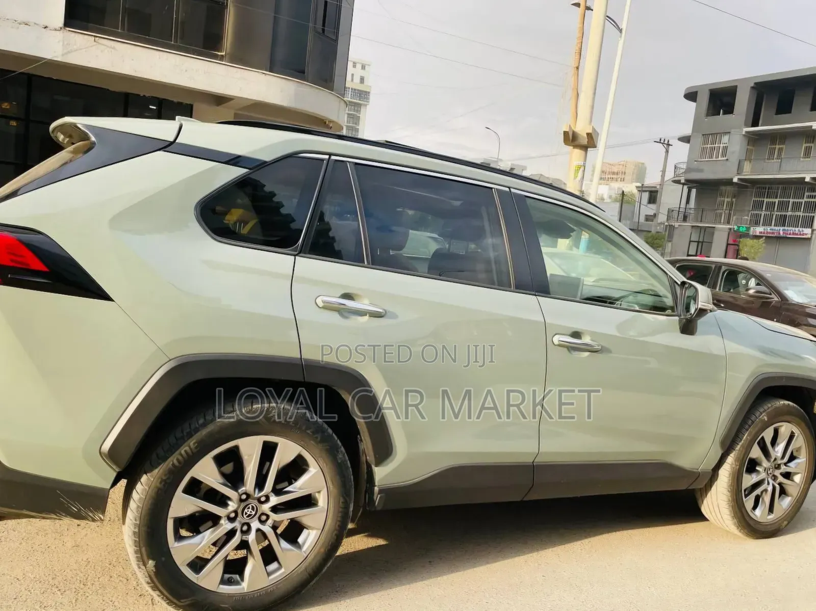 Toyota RAV4 2022 Gray