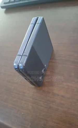 Samsung Galaxy Z Flip4 256 GB Black