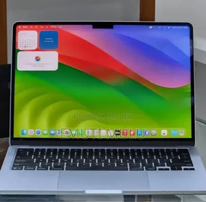 New Apple MacBook Air 2025 M4 15-inch 16GB Intel Core i7 SSD 512GB