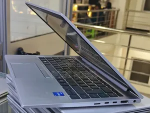 New Laptop HP EliteBook x360 1030 G8 16GB Intel Core i5 SSD 512GB