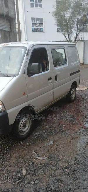 Suzuki APV Pan Vanel 2025 Silver