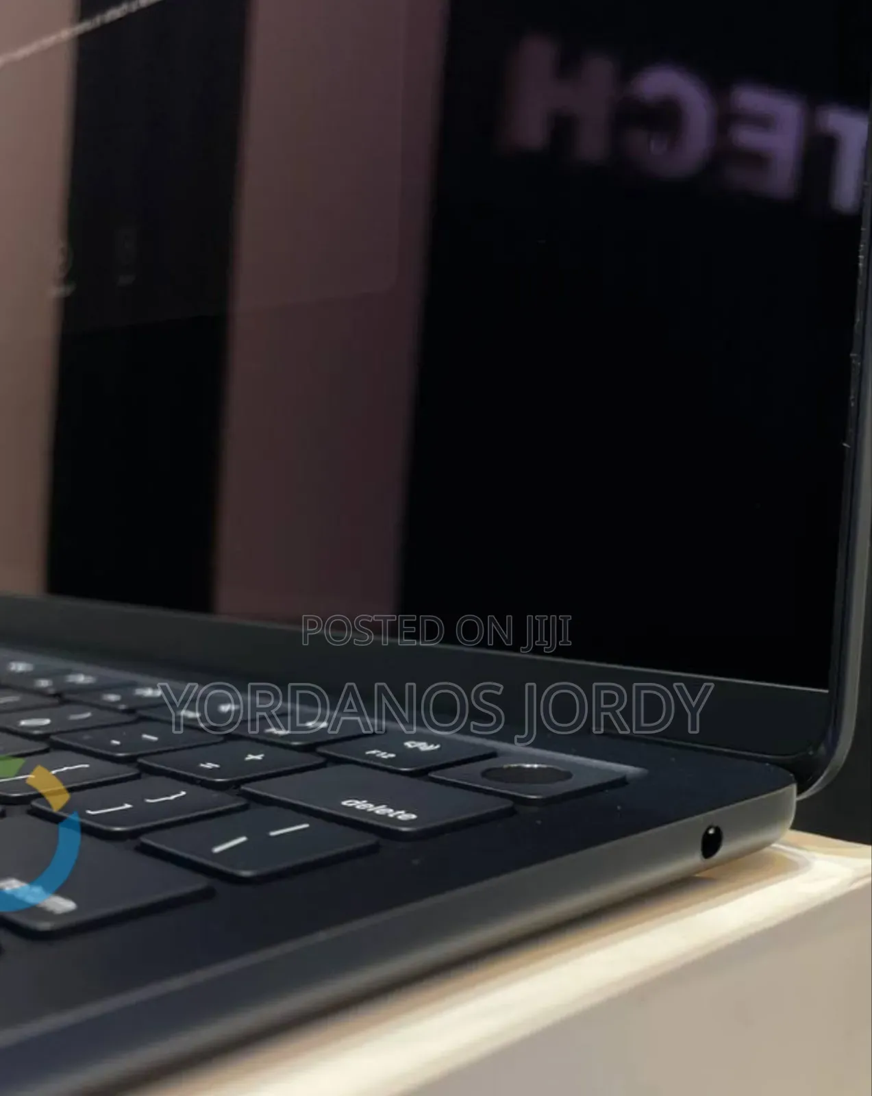 New Laptop Apple MacBook Air 2025 M4 13-inch 16GB Apple M4 SSD 512GB