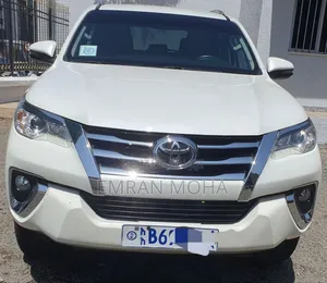 Toyota Fortuner 2020 White