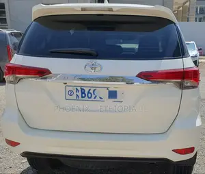 Toyota Fortuner 2020 White