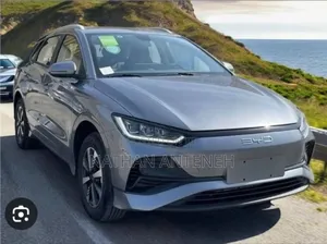 New BYD E2 43 kWh 94 hp FWD 2025 Silver