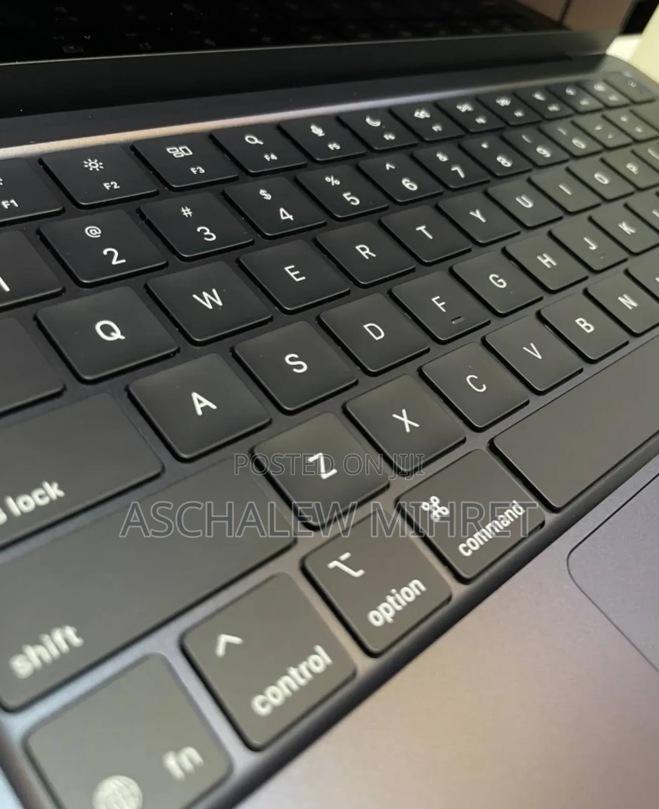 New Laptop Apple MacBook Air 2025 M4 13-inch 16GB Apple M4 SSD 512GB