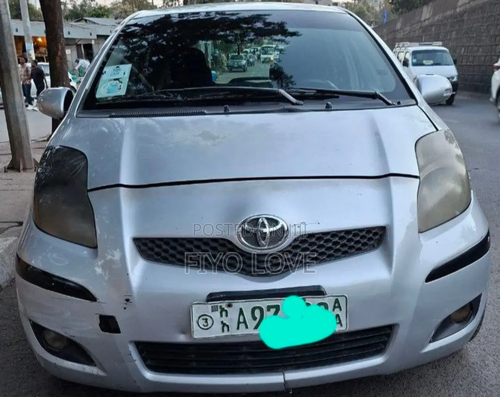 Toyota Yaris 2010 Silver