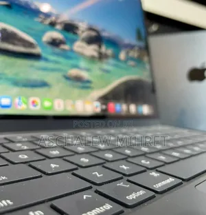 New Laptop Apple MacBook Air 2024 M3 13-inch 8GB Apple M3 SSD 256GB