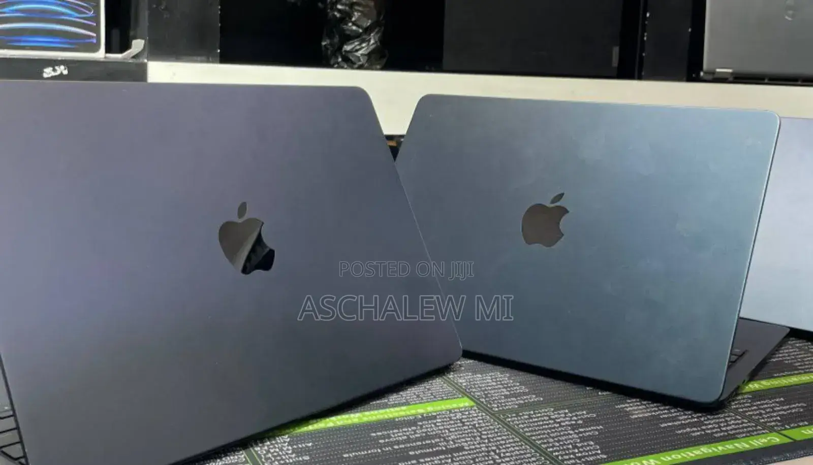New Laptop Apple MacBook Air 2024 M3 13-inch 8GB Apple M3 SSD 256GB